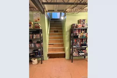 7710 Carleton Avenue, University City, MO 63130 - Photo 12