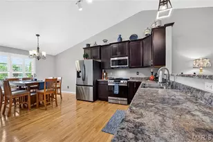708 Bellingrath Gardens Ct, Wentzville, MO 63385 - Photo 12