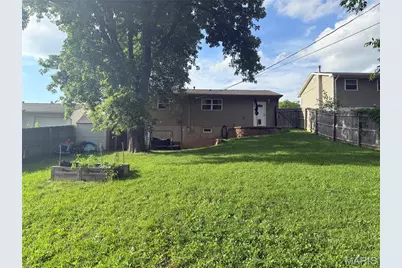 612 Banks Drive, Pevely, MO 63070 - Photo 4