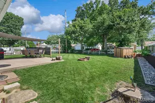 406 Palermo Dr, Ballwin, MO 63021 - Photo 10