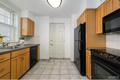 329 Belt Avenue #401, Saint Louis, MO 63112 - Photo 14