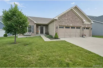 2384 Chemin Avenue, Saint Charles, MO 63301 - Photo 1