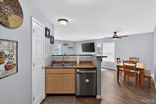 6 Homefield Gardens Dr, O'Fallon, MO 63366 - Photo 6