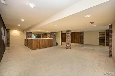 425 Kenilworth Lane, Ballwin, MO 63011 - Photo 42