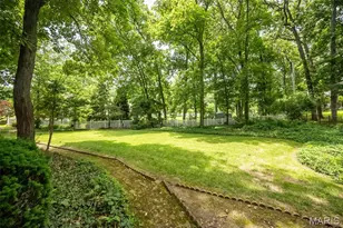 425 Kenilworth Ln, Ballwin, MO 63011 - Photo 54