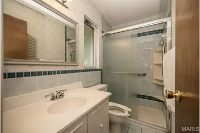 425 Kenilworth Lane, Ballwin, MO 63011 - Photo 26
