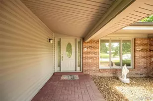 425 Kenilworth Ln, Ballwin, MO 63011 - Photo 6