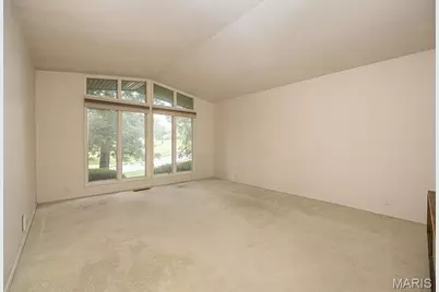 425 Kenilworth Lane, Ballwin, MO 63011 - Photo 10