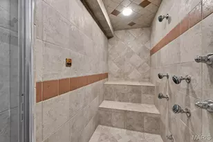 4 Arrowhead Estates Ln, Chesterfield, MO 63017 - Photo 52