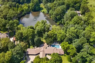 4 Arrowhead Estates Ln, Chesterfield, MO 63017 - Photo 70