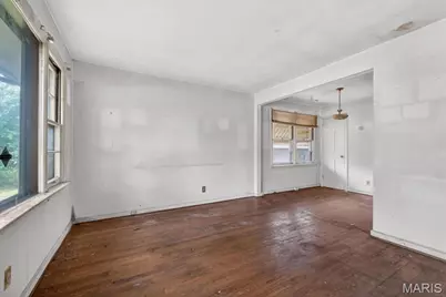 6904 Dunleer Avenue, Pagedale, MO 63130 - Photo 6