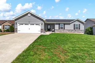 146 Shadow Pointe Dr, Wentzville, MO 63385 - Photo 1