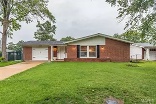 729 Wingan Ln, Saint Louis, MO 63125 - Photo 2