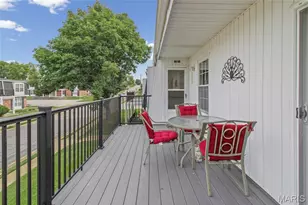 1674 Blue Ridge Dr, Saint Louis, MO 63125 - Photo 30