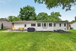 842 Lesparre Dr, Creve Coeur, MO 63141 - Photo 30