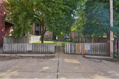 906 Russell Boulevard, Saint Louis, MO 63104 - Photo 22