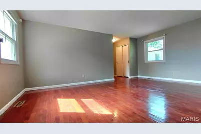 874 Hollyridge Drive, Ballwin, MO 63011 - Photo 18