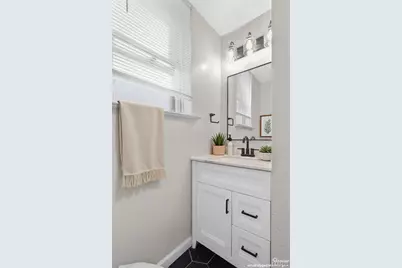 3630 Iowa Avenue, Saint Louis, MO 63118 - Photo 6