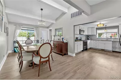 7950 Westover Place, University City, MO 63130 - Photo 6