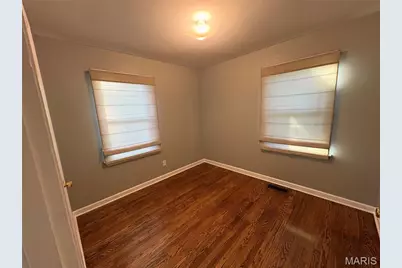 115 Derhake Road, Florissant, MO 63031 - Photo 8