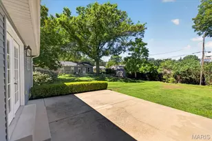 12467 Ballas Meadows Dr, Des Peres, MO 63131 - Photo 8
