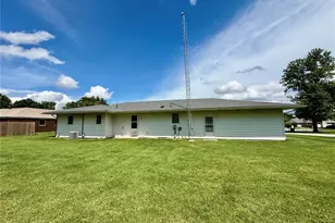 103 Sharon Dr, Montgomery City, MO 63361 - Photo 6