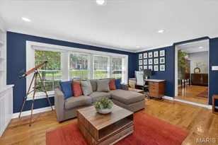 13 Berkshire Dr, Saint Louis, MO 63117 - Photo 8