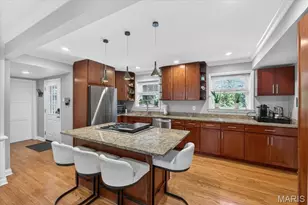 13 Berkshire Dr, Saint Louis, MO 63117 - Photo 12