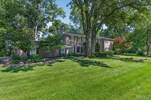 13 Berkshire Dr, Saint Louis, MO 63117 - Photo 2