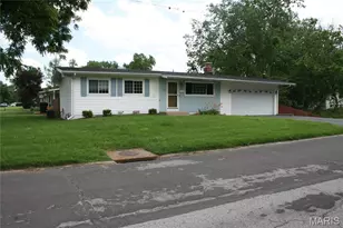 1060 Loveland Dr, Florissant, MO 63031 - Photo 1