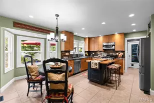 2029 Cedarmill Dr, Chesterfield, MO 63017 - Photo 6