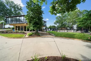 11980 Autumn Lakes Dr, Maryland Heights, MO 63043 - Photo 32