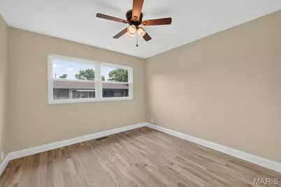 4080 Helmkampf Drive, Florissant, MO 63033 - Photo 24