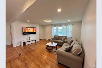 333 Pentonville Drive, Unincorporated, MO 63125 - Photo 2
