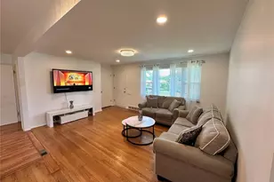 333 Pentonville Dr, Unincorporated, MO 63125 - Photo 2