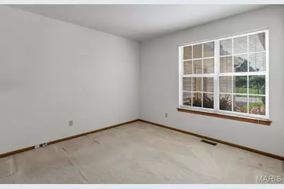 3957 Grand National Drive, Florissant, MO 63034 - Photo 22