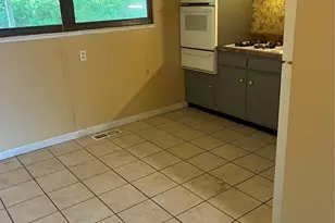 1911 Keelen Dr, Saint Louis, MO 63136 - Photo 4
