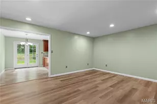 3752 Sunrise Dr, Pacific, MO 63069 - Photo 2