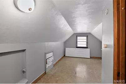 1240 Lakeview Avenue, Saint Louis, MO 63138 - Photo 16