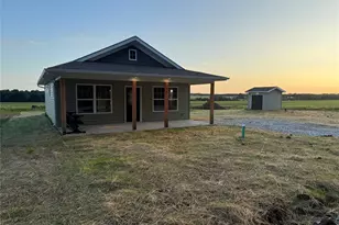 144 High St, Truxton, MO 63381 - Photo 12