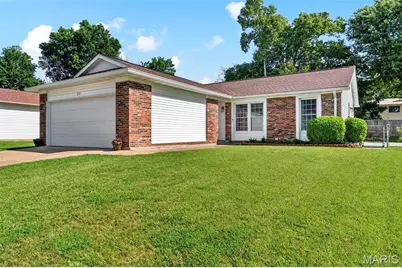 375 Novara Drive, Ballwin, MO 63021 - Photo 2
