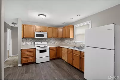 1565 Lakeside Lane, Saint Louis, MO 63138 - Photo 8