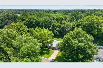 1052 Arlington Drive, Saint Charles, MO 63303 - Photo 24