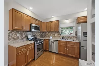 8035 Braddock Drive, University City, MO 63130 - Photo 12