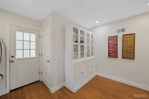 8035 Braddock Dr, University City, MO 63130 - Photo 10