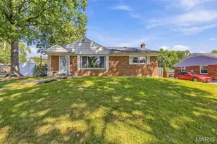 8035 Braddock Dr, University City, MO 63130 - Photo 1