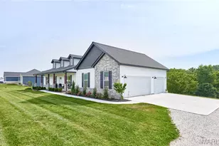 4 Ashley Ln, Hawk Point, MO 63349 - Photo 8