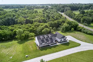 4 Ashley Ln, Hawk Point, MO 63349 - Photo 4