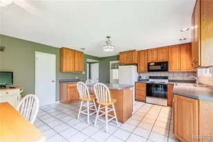 6011 Ranchwood Dr, Affton, MO 63123 - Photo 12