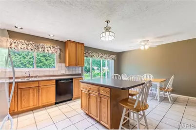 6011 Ranchwood Drive, Affton, MO 63123 - Photo 16